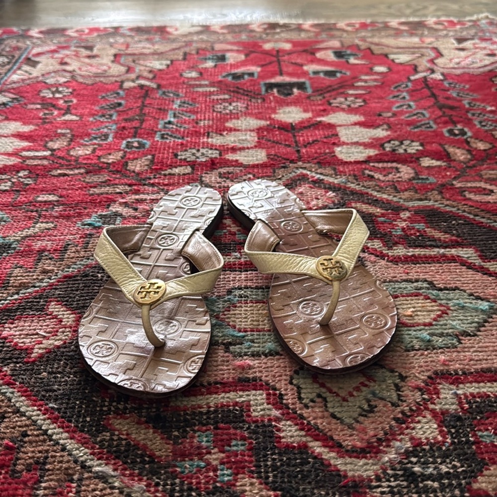 TORY BURCH Thora Leather Flip Flop